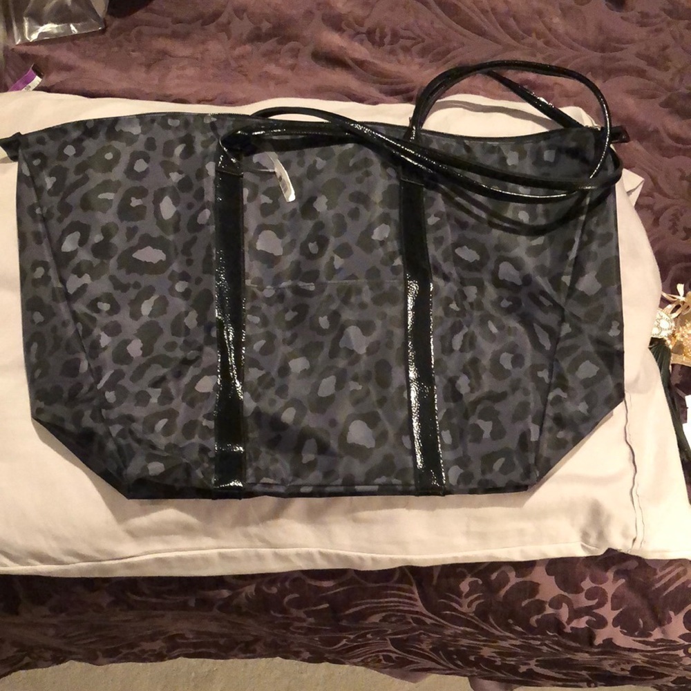 NWT Animal Print Tote